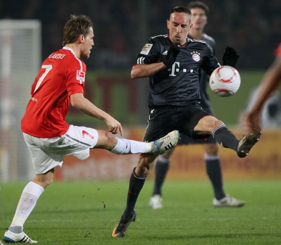 村庄内的酒 村庄内的酒